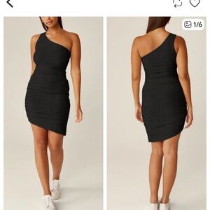 NWT - Beyond Yoga Featherweight One-Shoulder Dress